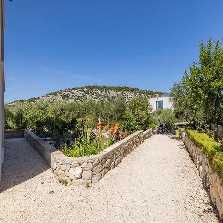Rosemary 4m Apartman Razanj