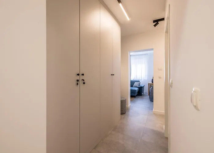 Rosemary 4m アパート Ražanj